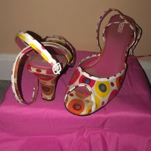 Peep toe ankle strap shoes